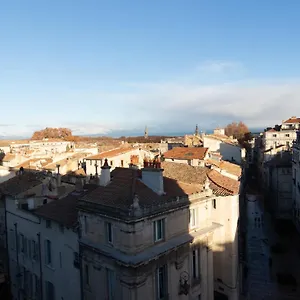 Apartamento La Vue Des Papes - Hypercentre - Parking, Aviñón